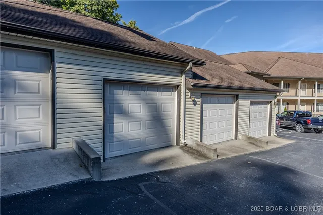 $435,000 | 918 Tuscany Drive, Unit 4M, Camdenton, MO 65020