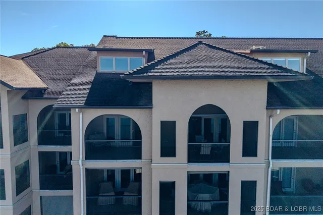$435,000 | 918 Tuscany Drive, Unit 4M, Camdenton, MO 65020