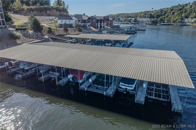 $435,000 | 918 Tuscany Drive, Unit 4M, Camdenton, MO 65020