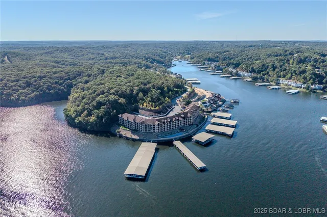 $435,000 | 918 Tuscany Drive, Unit 4M, Camdenton, MO 65020