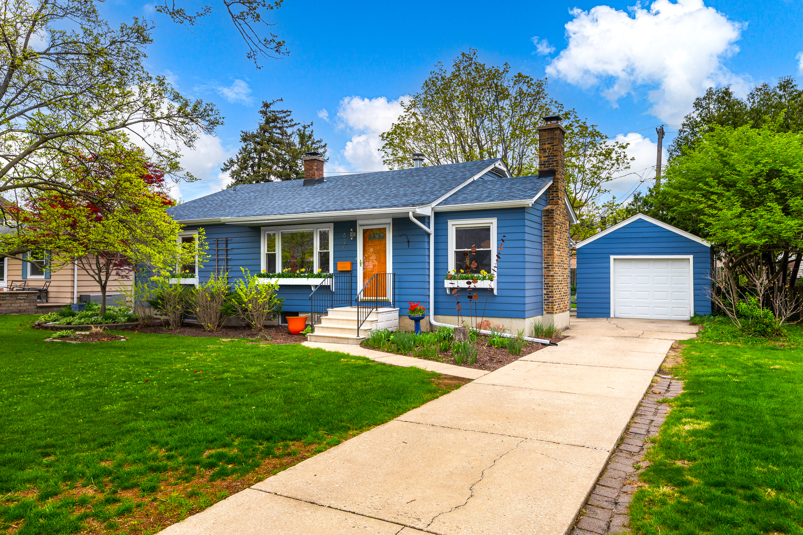 826 North Main Street Naperville, IL 60563 - Photo 2 of 47