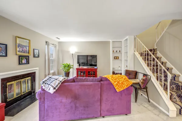 $295,000 | 233 South Hill Drive, Westampton, NJ 08060