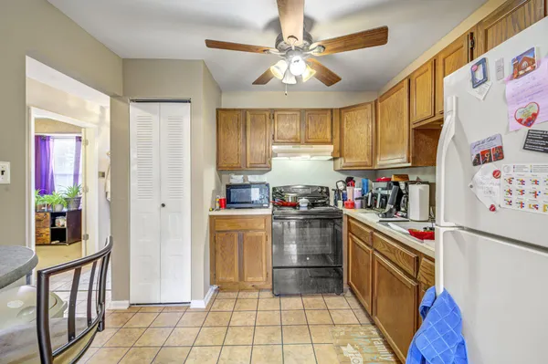 $295,000 | 233 South Hill Drive, Westampton, NJ 08060