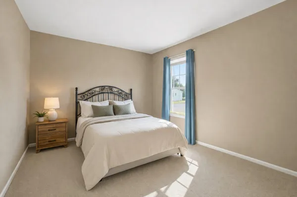 $295,000 | 233 South Hill Drive, Westampton, NJ 08060