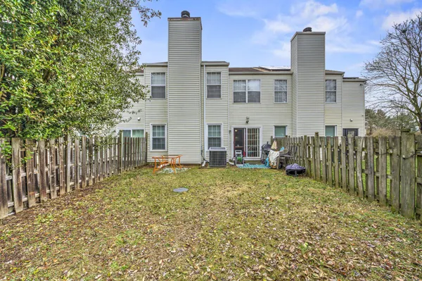 $295,000 | 233 South Hill Drive, Westampton, NJ 08060