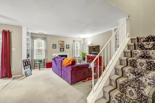 $295,000 | 233 South Hill Drive, Westampton, NJ 08060