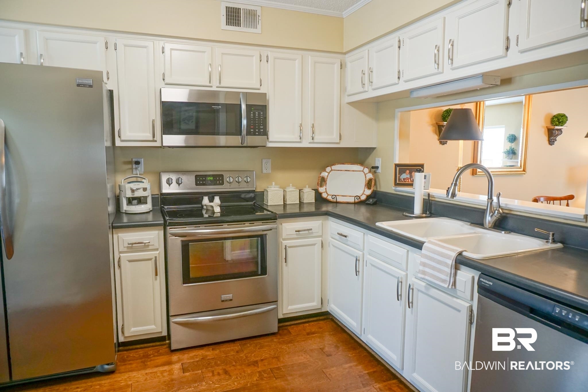 5900 Grelot Road, Unit 402 Mobile, AL 36609 - Photo 2 of 20