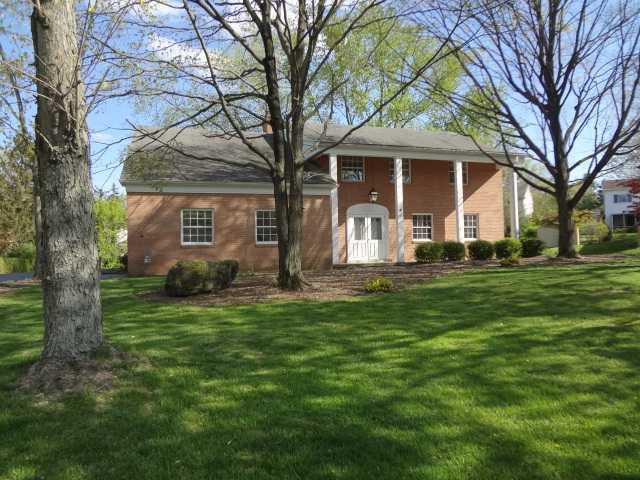 2553 Chartwell Road Columbus, OH 43220 - Photo 16 of 24 Gallery Image 16