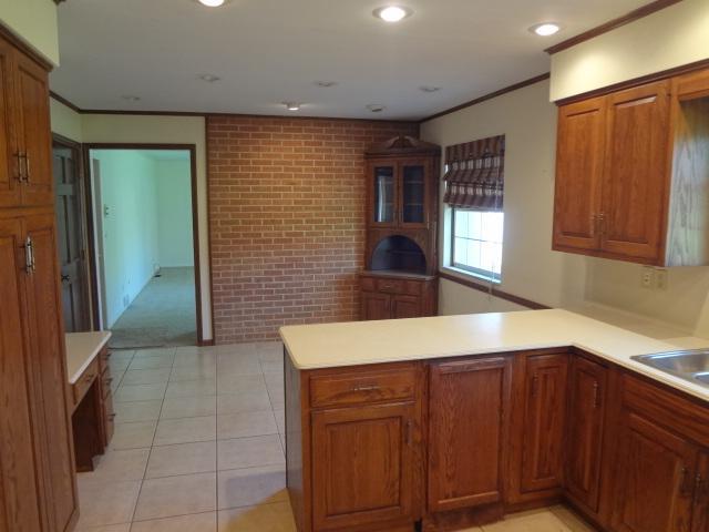 2553 Chartwell Road Columbus, OH 43220 - Photo 6 of 24 Gallery Image 6