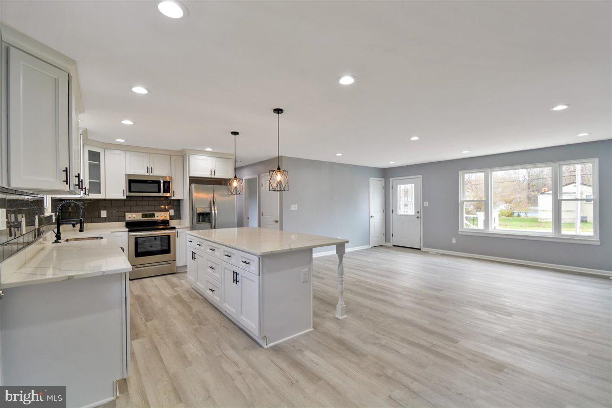 1324 Maple Avenue Baltimore, MD 21221 - Photo 13 of 45 Gallery Image 13
