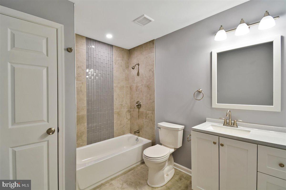 1324 Maple Avenue Baltimore, MD 21221 - Photo 17 of 45 Gallery Image 17
