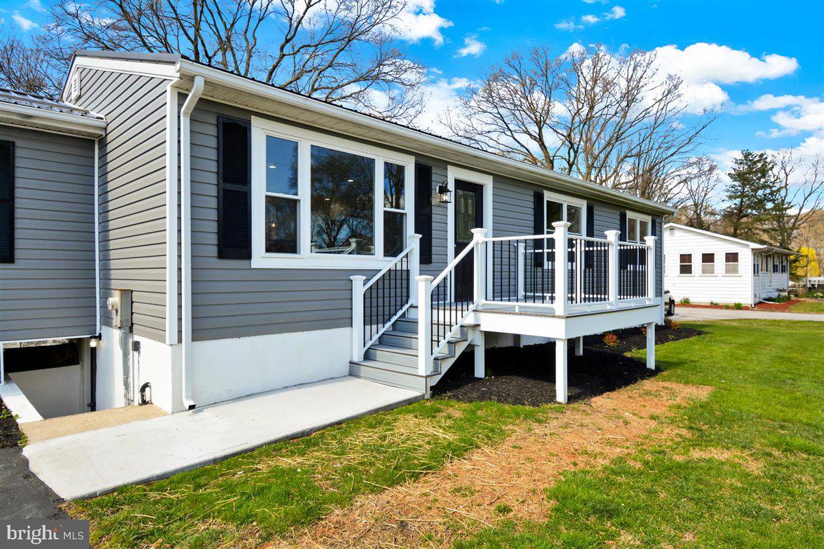 1324 Maple Avenue Baltimore, MD 21221 - Photo 4 of 45 Gallery Image 4