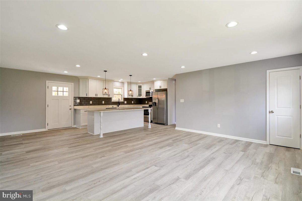 1324 Maple Avenue Baltimore, MD 21221 - Photo 10 of 45 Gallery Image 10