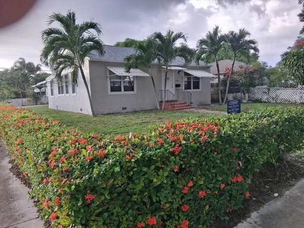 $3,200 | 5815 Garden Avenue, West Palm Beach, FL 33405