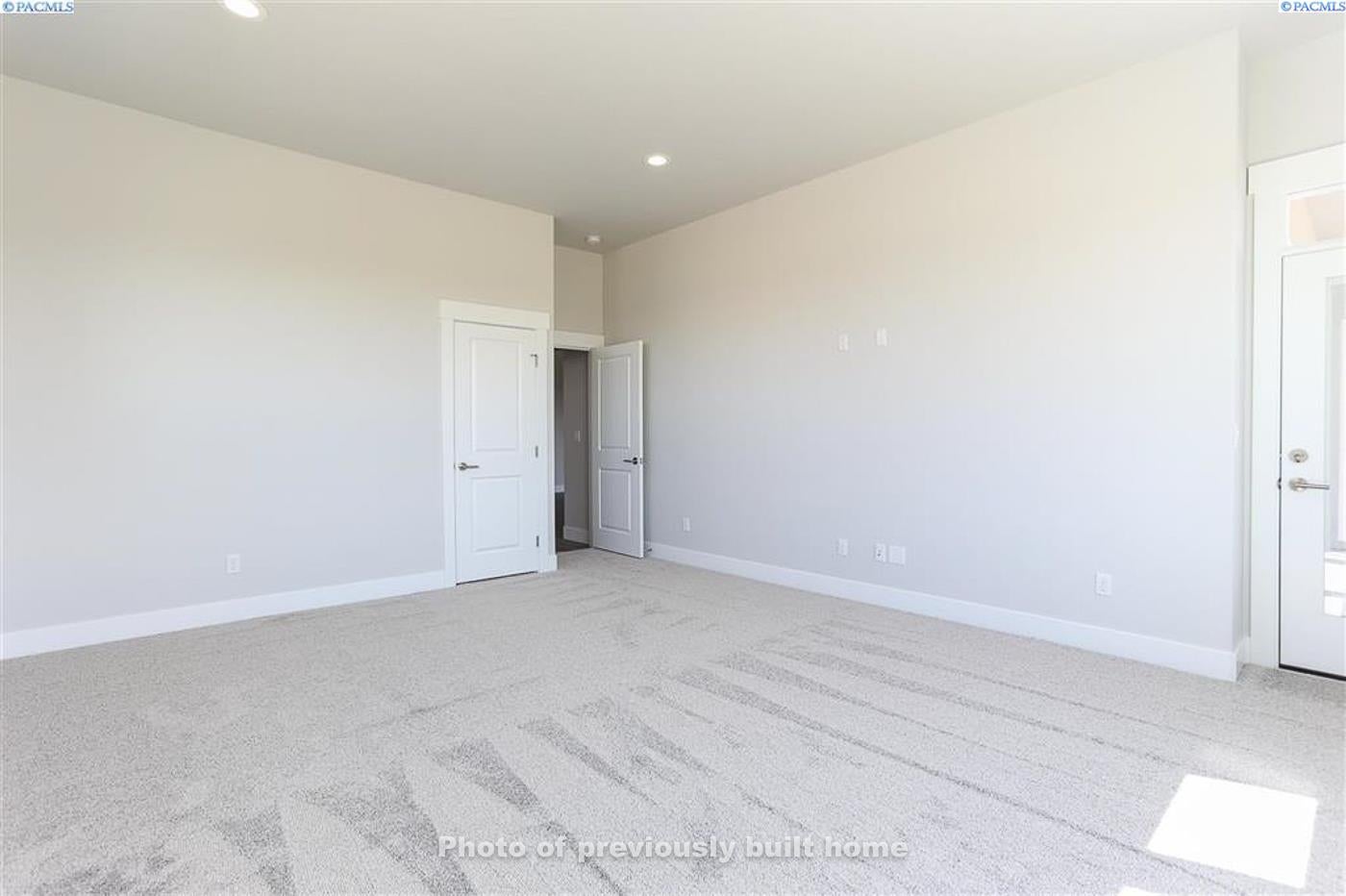 3155 Quail Rdg Loop Richland, WA 99354 - Photo 4 of 19 Gallery Image 4