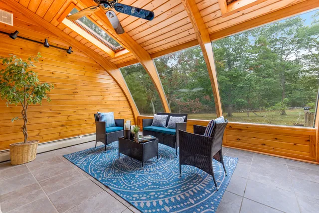 $775,000 | 327 Pine Hill Road, York, ME 03902