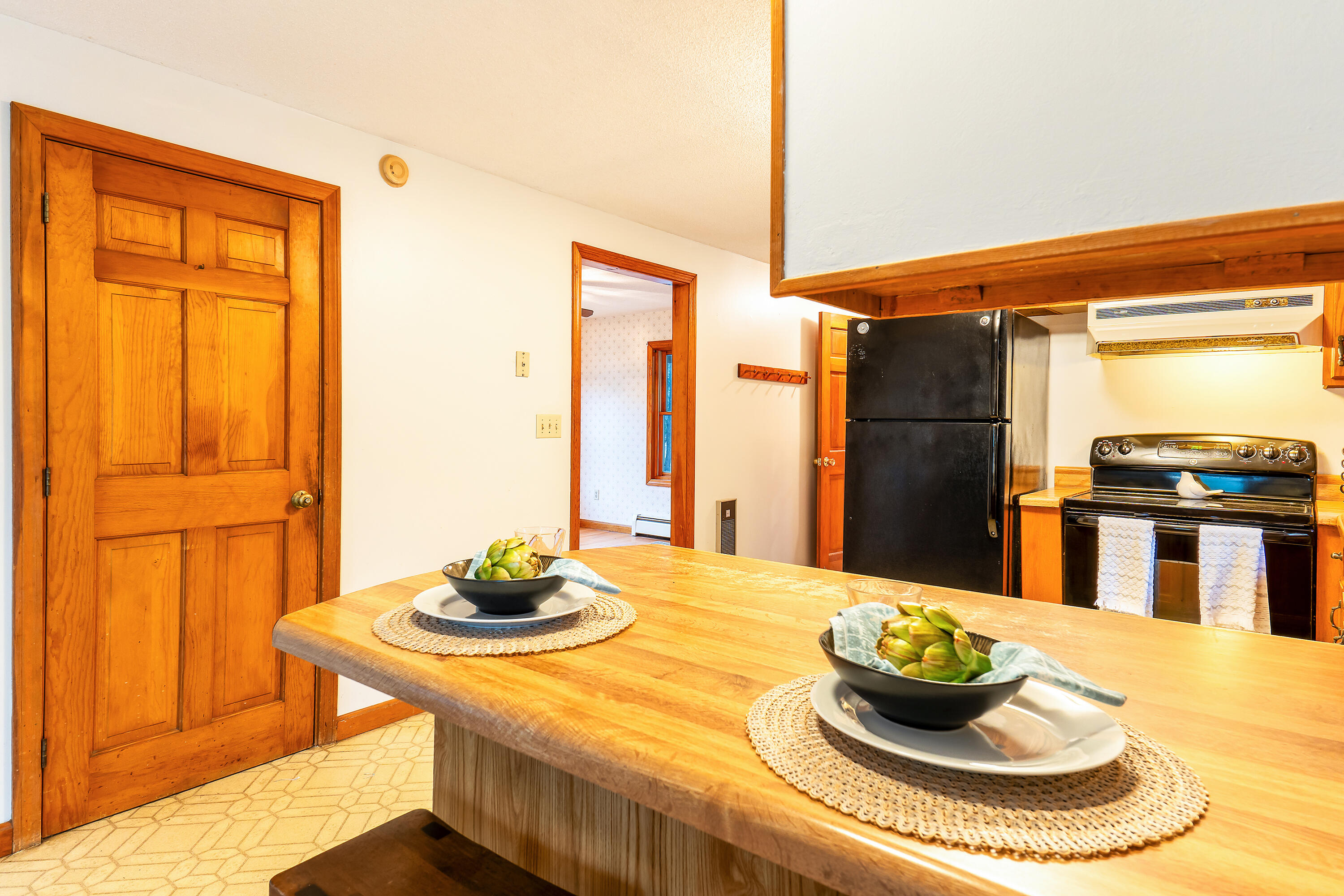 327 Pine Hill Road York, ME 03902 - Photo 25 of 57 327 Pine Hill Rd New Interior_111