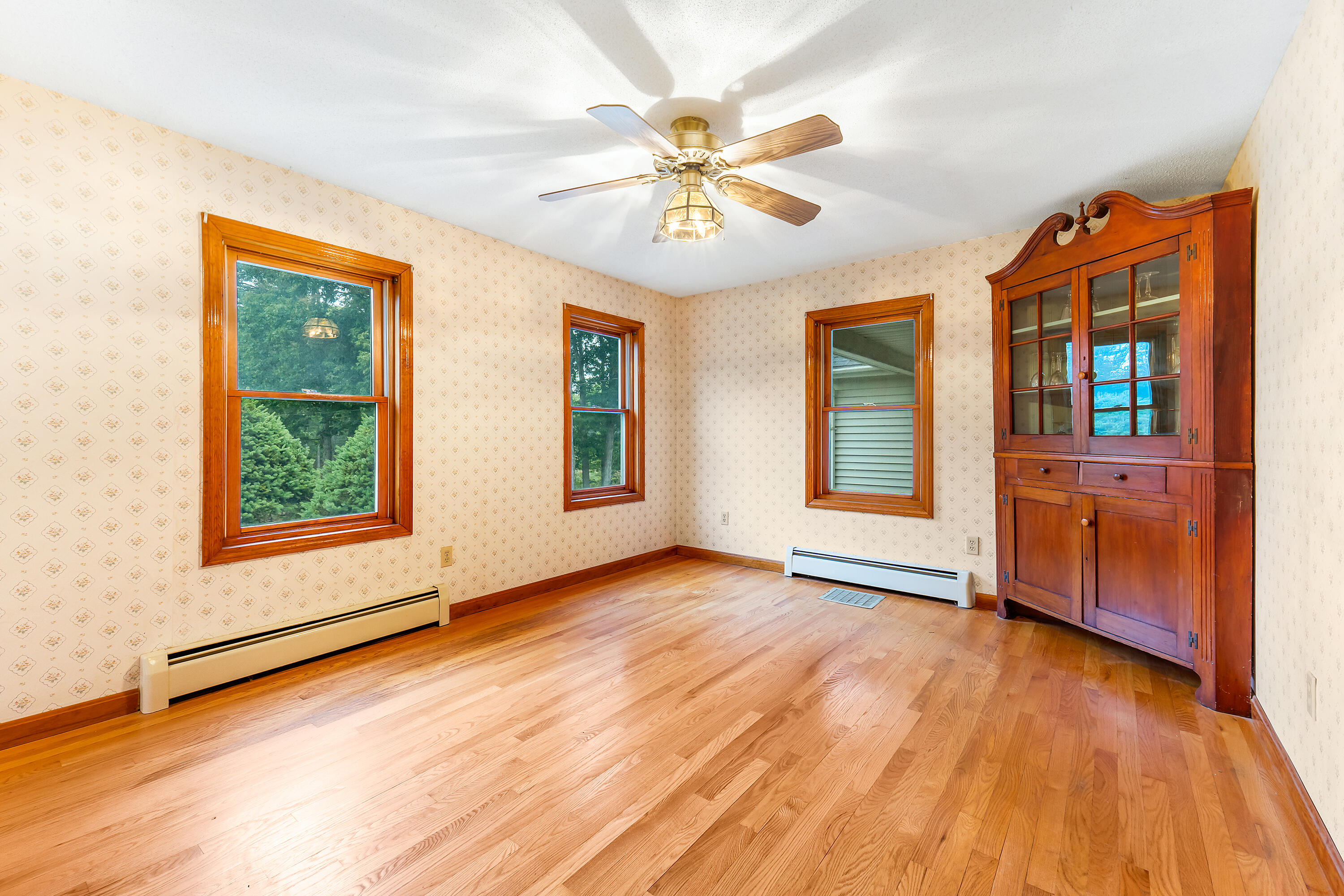 327 Pine Hill Road York, ME 03902 - Photo 34 of 57 327 Pine Hill Rd New Interior_123