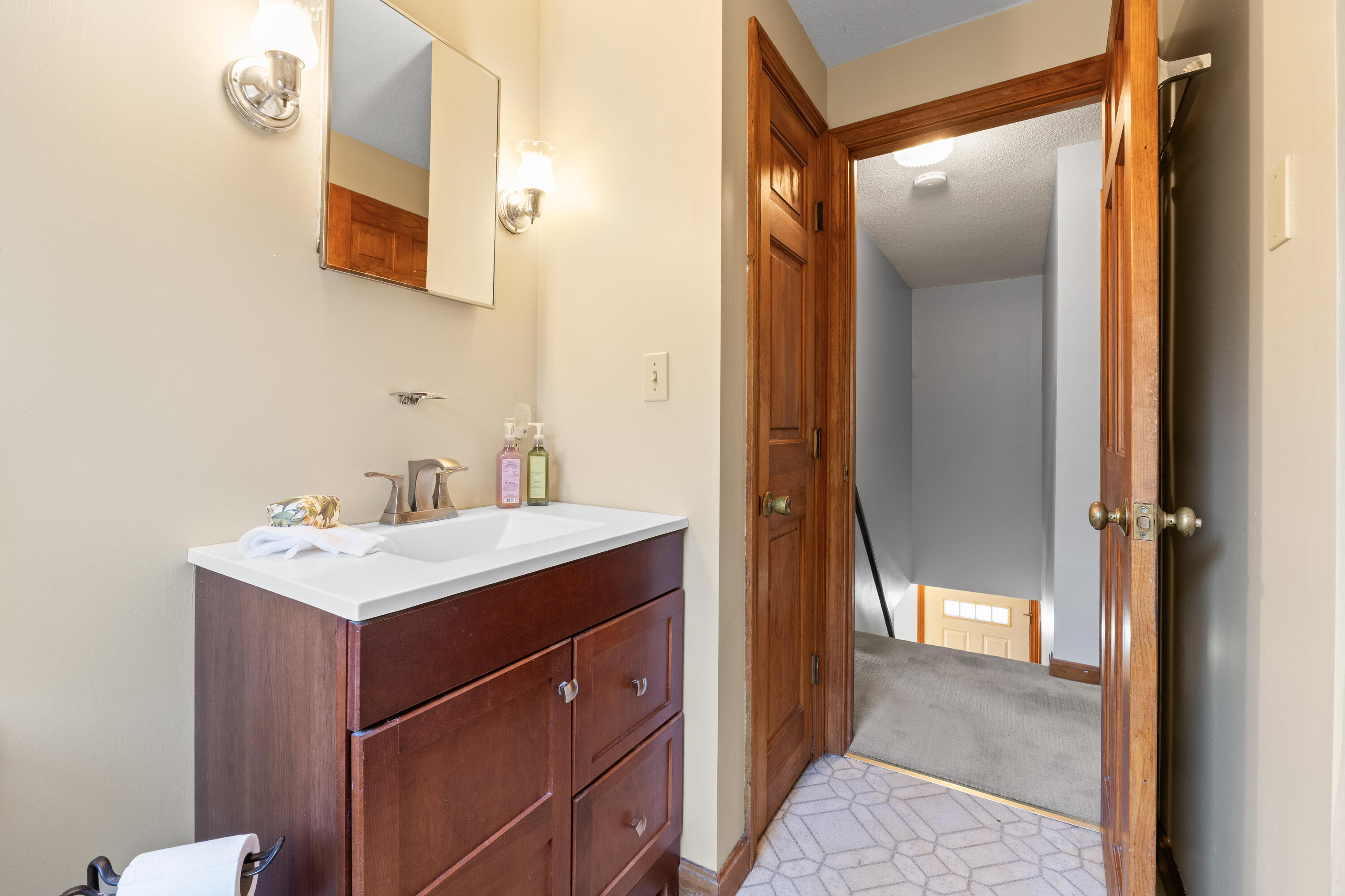 327 Pine Hill Road York, ME 03902 - Photo 36 of 57 327 Pine Hill Rd_136