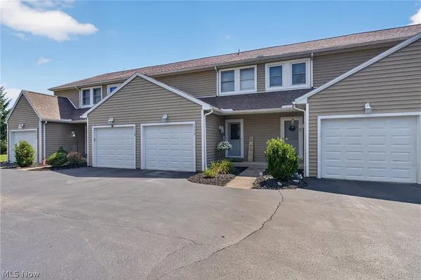 $209,900 | 3776 Mercedes Place, Canfield, OH 44406