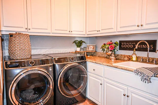 $695,000 | 1155 Fm 2392, Dimmitt, TX 79027