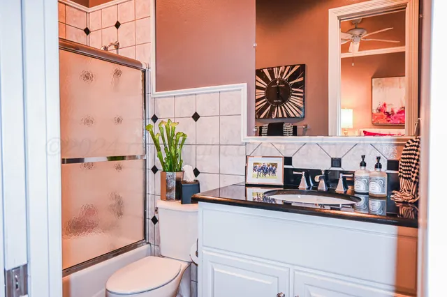 $695,000 | 1155 Fm 2392, Dimmitt, TX 79027