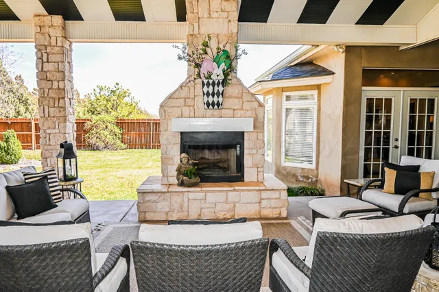 $695,000 | 1155 Fm 2392, Dimmitt, TX 79027