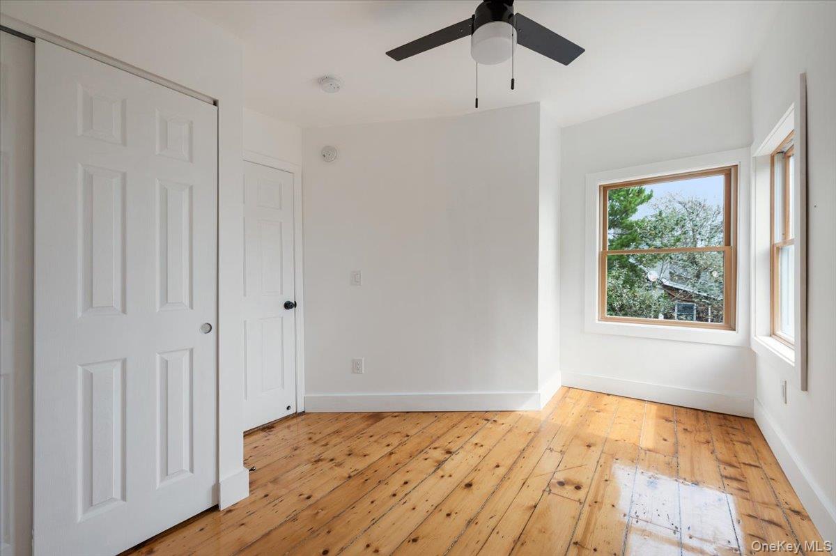 56 Oak Beach Road Babylon, NY 11702 - Photo 20 of 34 a view of an empty room