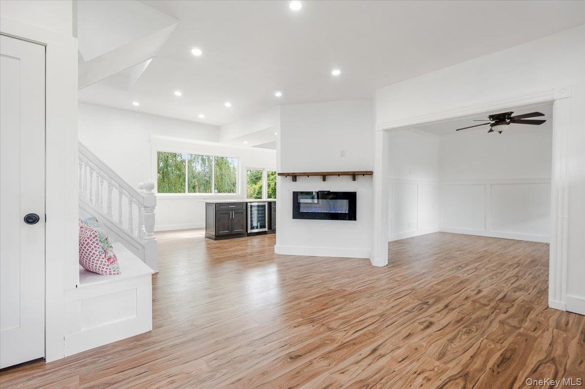 56 Oak Beach Road Babylon, NY 11702 - Photo 8 of 38