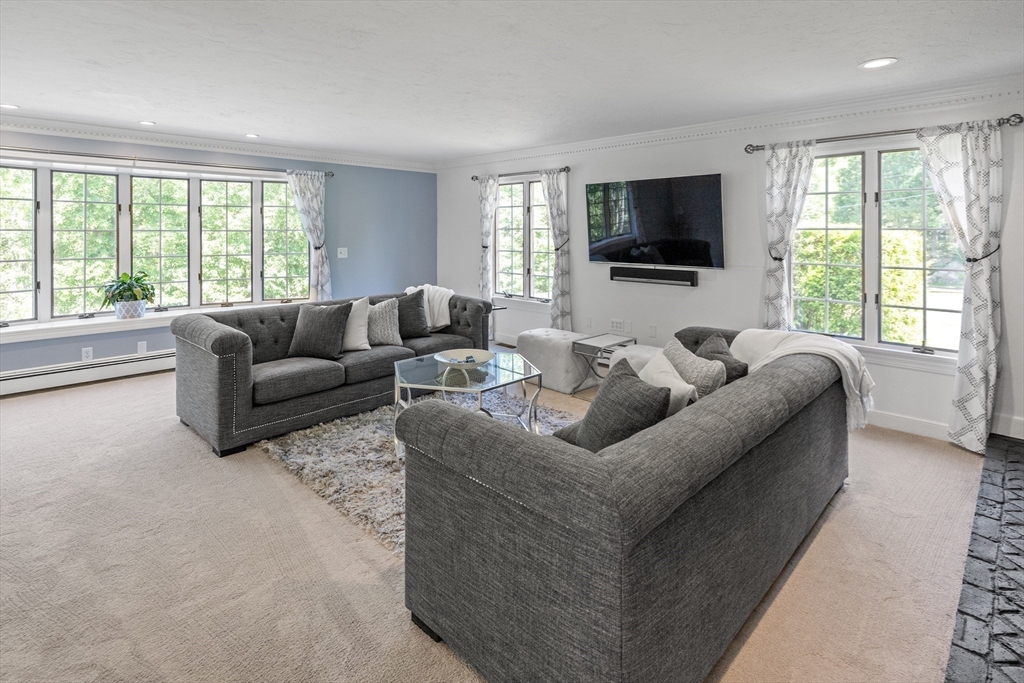 64 Whitewood Road Milford, MA 01757 - Photo 17 of 42 Gallery Image 17