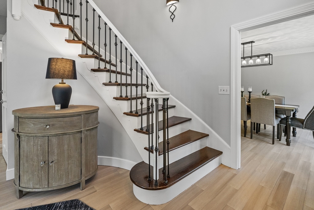 64 Whitewood Road Milford, MA 01757 - Photo 5 of 42 Gallery Image 5