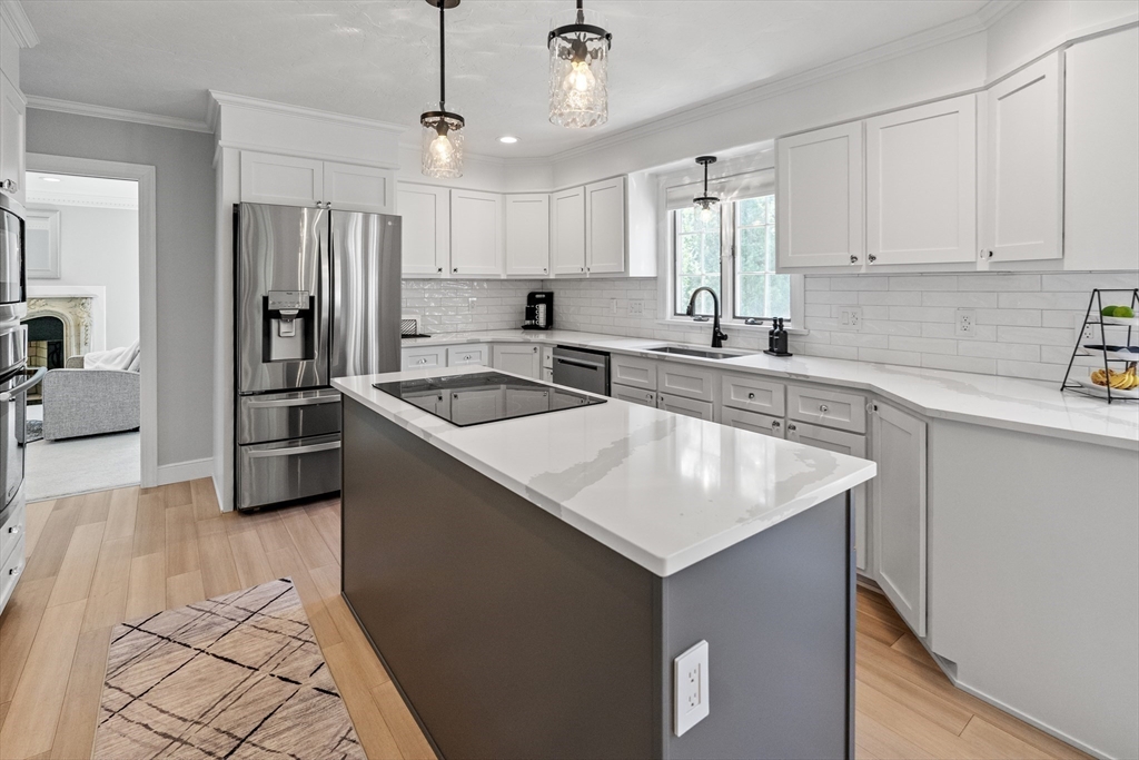 64 Whitewood Road Milford, MA 01757 - Photo 10 of 42 Gallery Image 10