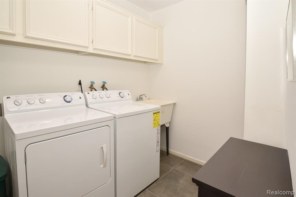 1875 Wingate Road Bloomfield Hills, MI 48302 - Photo 20 of 47
