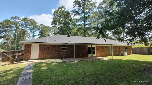 $239,000 | 1628 Susek Drive, Pineville, LA 71360