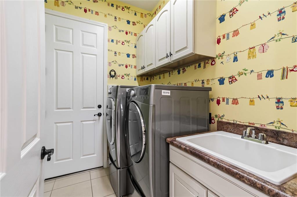 8057 Rio Bella Place University Park, FL 34201 - Photo 35 of 44