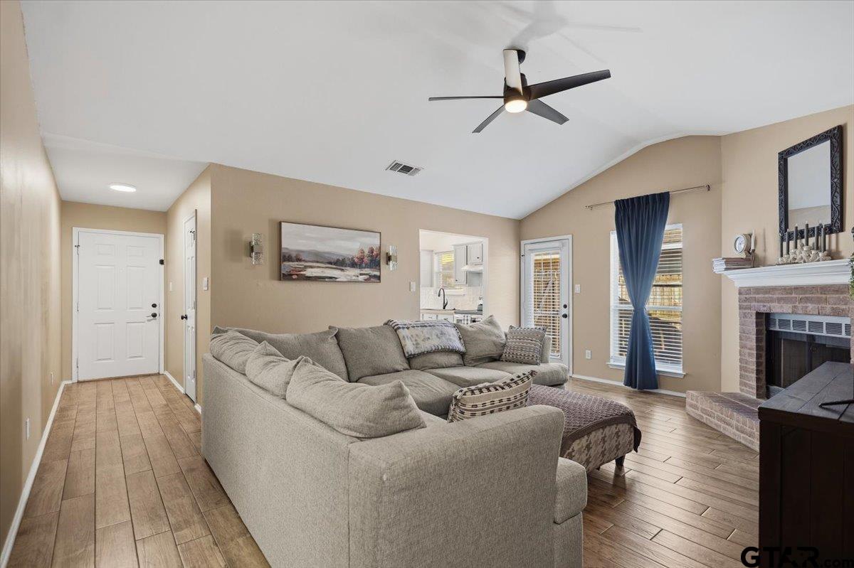 261 Frederick Circle Flint, TX 75762 - Photo 12 of 39