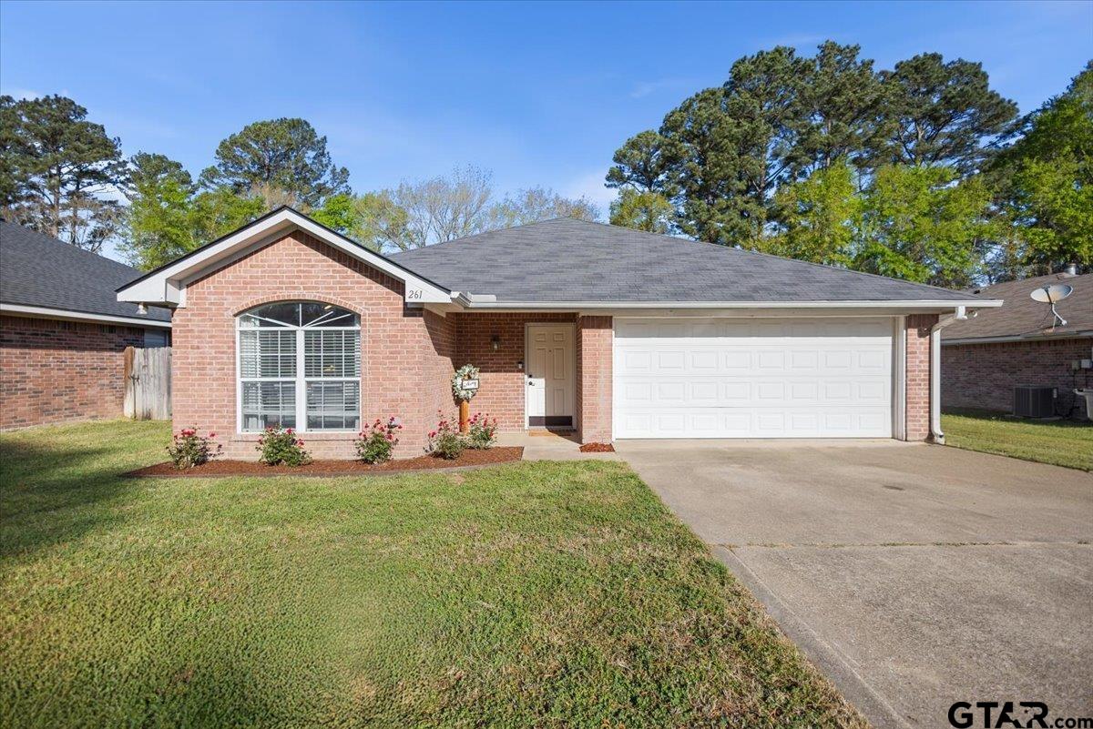 261 Frederick Circle Flint, TX 75762 - Photo 2 of 39