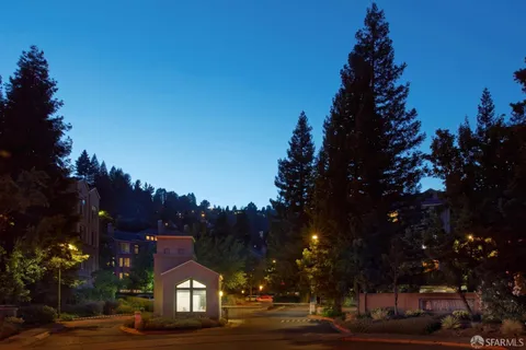 $390,000 | 180 Caldecott Lane, Unit 314, Oakland, CA 94618