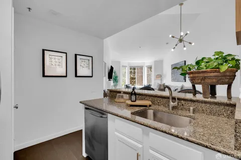 $390,000 | 180 Caldecott Lane, Unit 314, Oakland, CA 94618