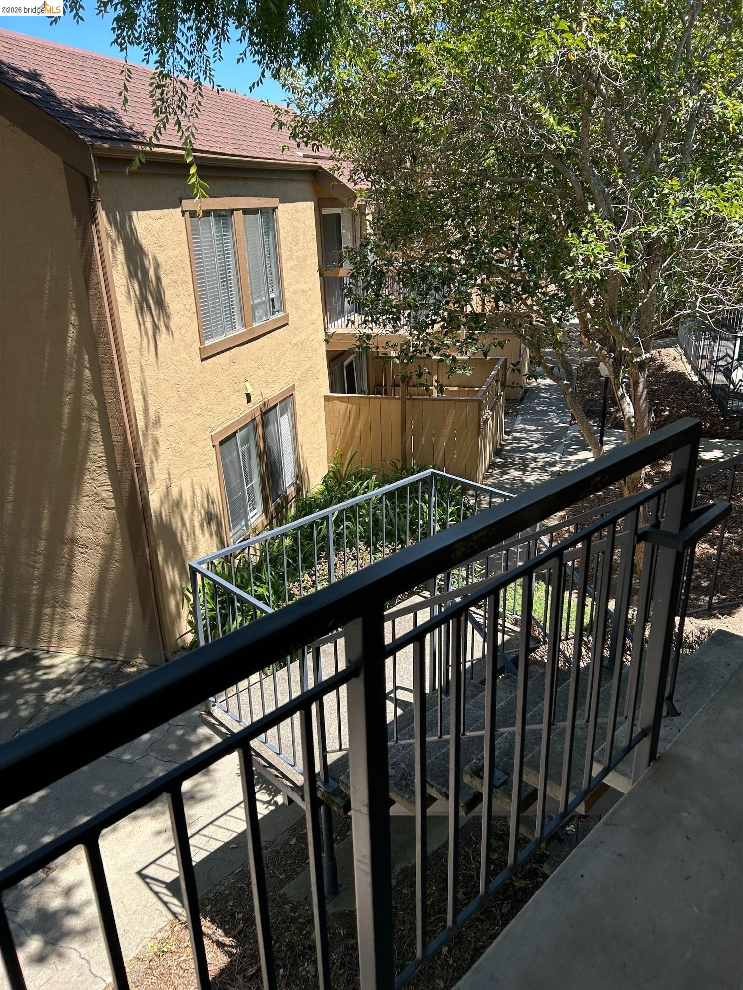 5313 Ridgeview Circle, Unit 4 El Sobrante, CA 94803 - Photo 17 of 31
