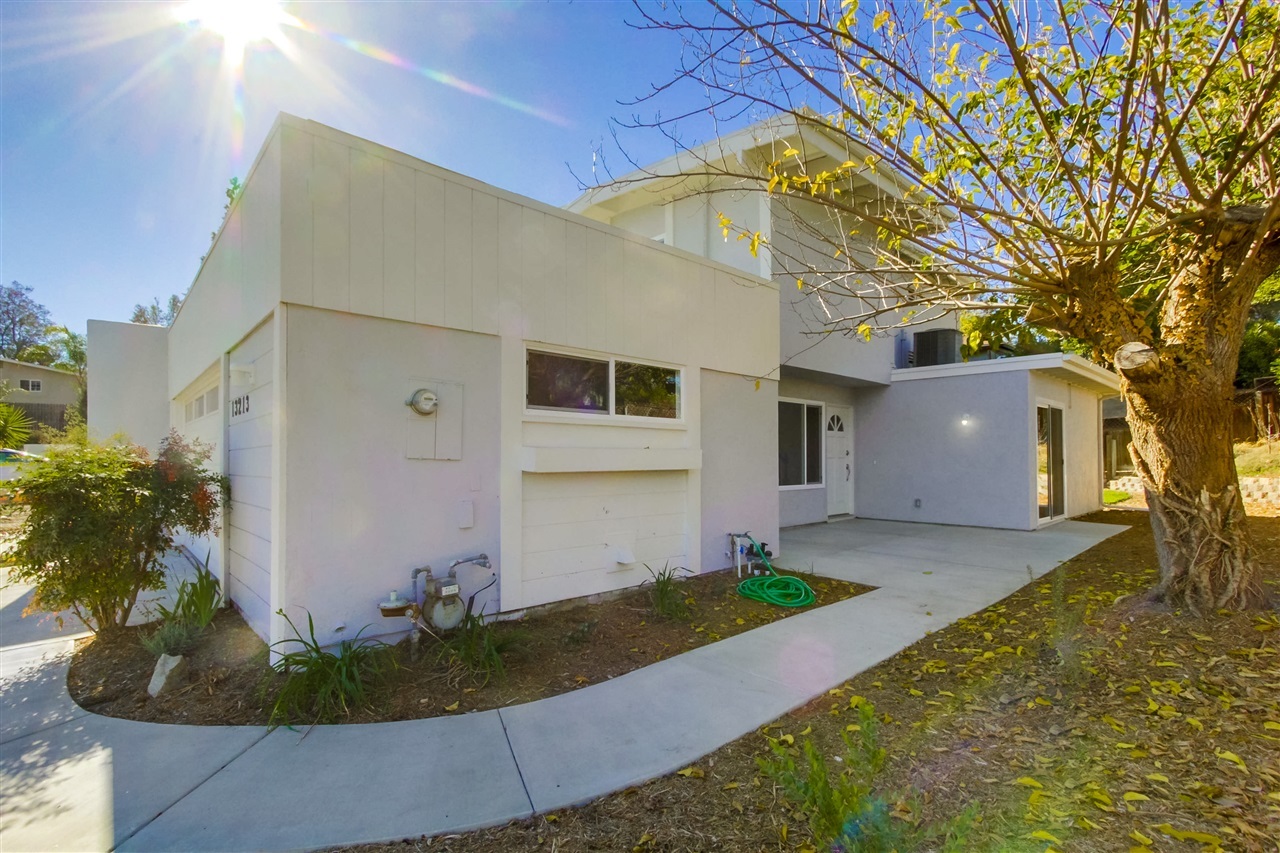 13213 Saddle Ridge Road Lakeside, CA 92040 - Photo 3 of 25 Gallery Image 3