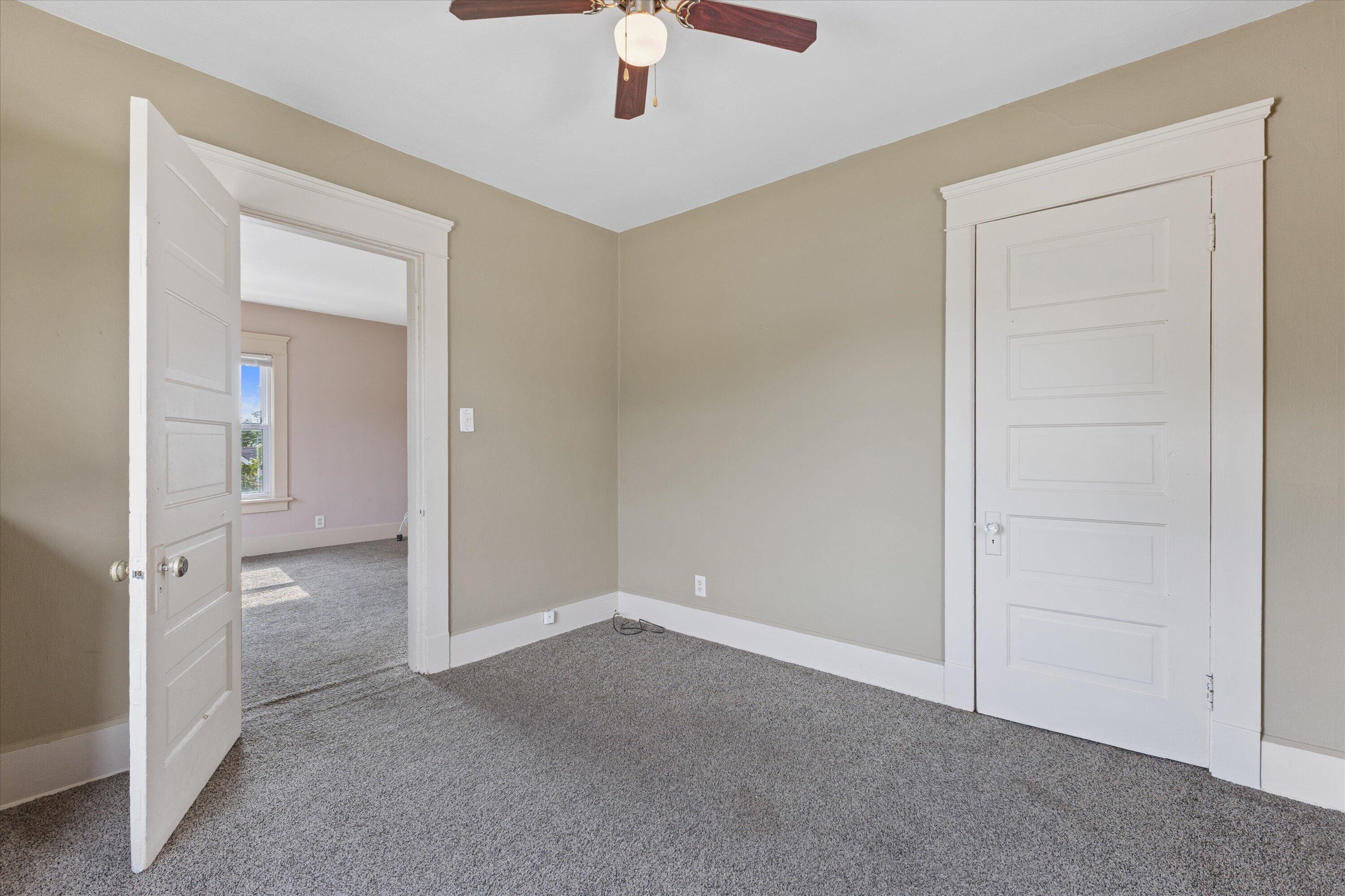 2401 Hansen Avenue Racine, WI 53405 - Photo 23 of 32 14-KCM-150