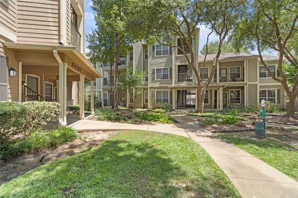 $1,235 | 2400-318 Spring Rain Drive, Spring, TX 77379