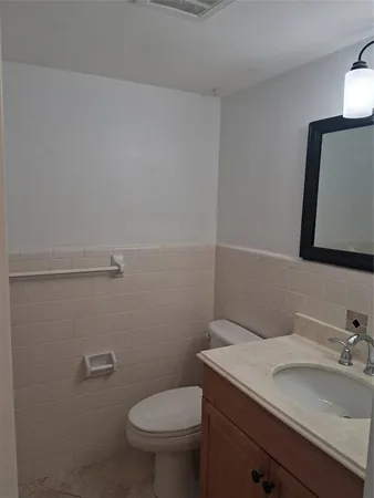 $2,800 | 505 Northeast 20th Avenue, Unit 217, Deerfield Beach, FL 33441