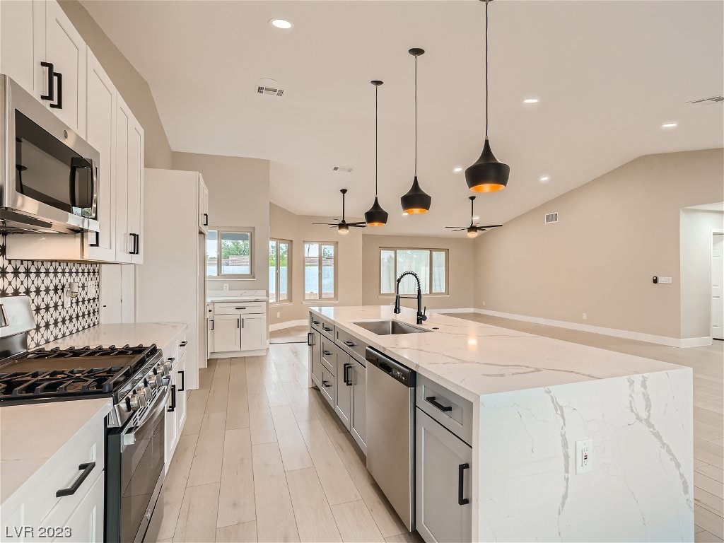 3637 North Solitude Road Las Vegas, NV 89108 - Photo 11 of 25 Gallery Image 11
