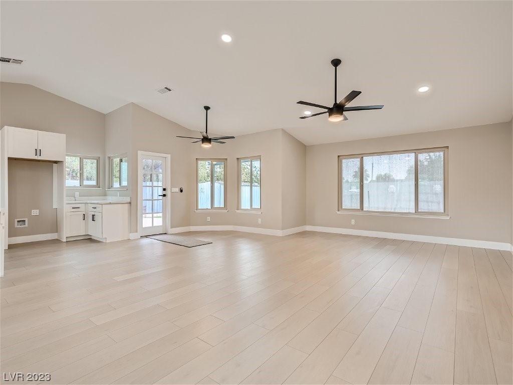 3637 North Solitude Road Las Vegas, NV 89108 - Photo 7 of 25 Gallery Image 7