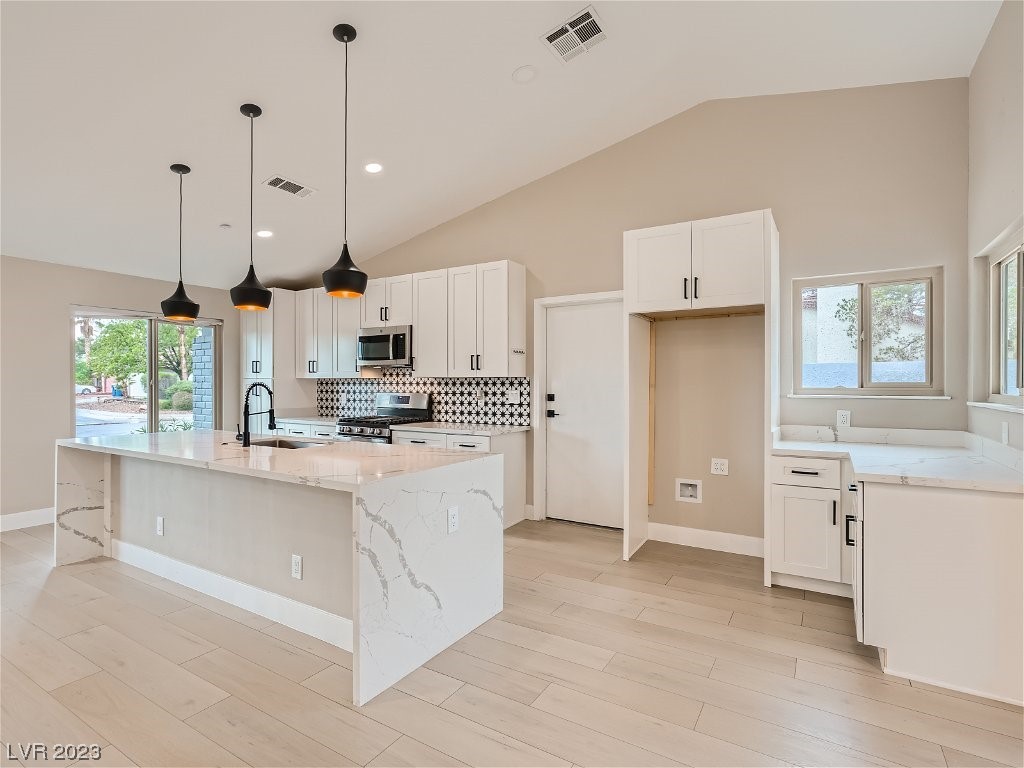 3637 North Solitude Road Las Vegas, NV 89108 - Photo 9 of 25 Gallery Image 9