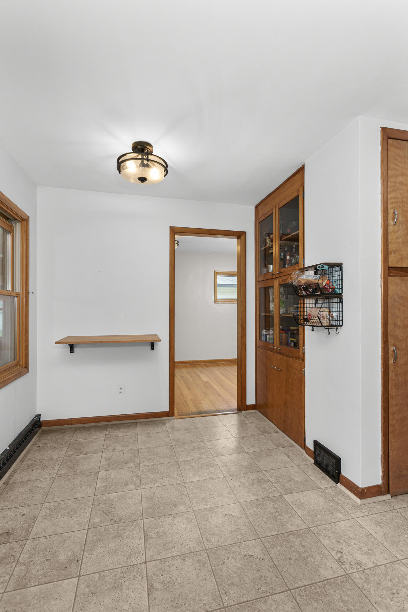 105 Clark Street Watertown, WI 53094 - Photo 15 of 35 Dine-in kitchen