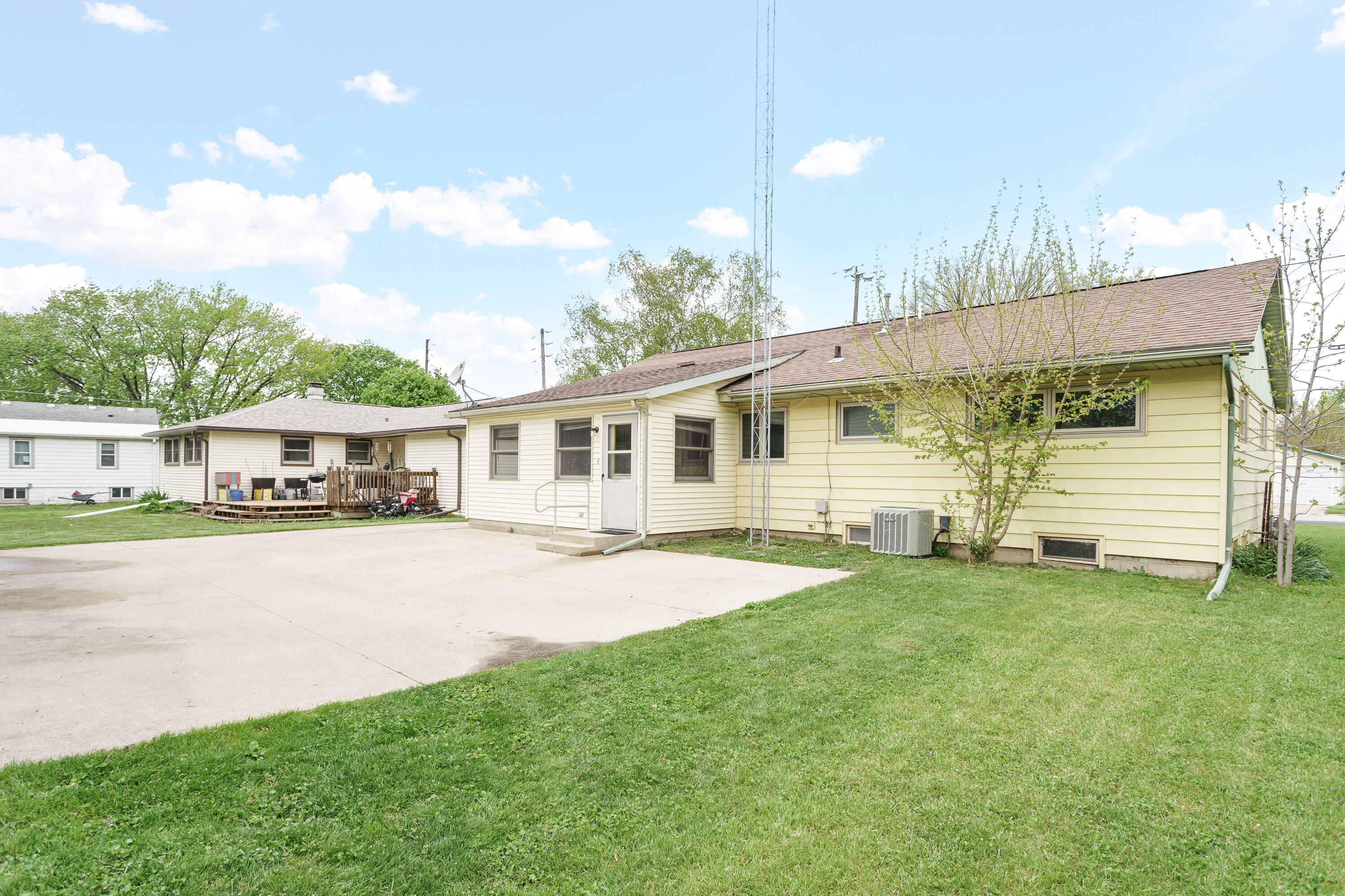 105 Clark Street Watertown, WI 53094 - Photo 29 of 35 Back view of home