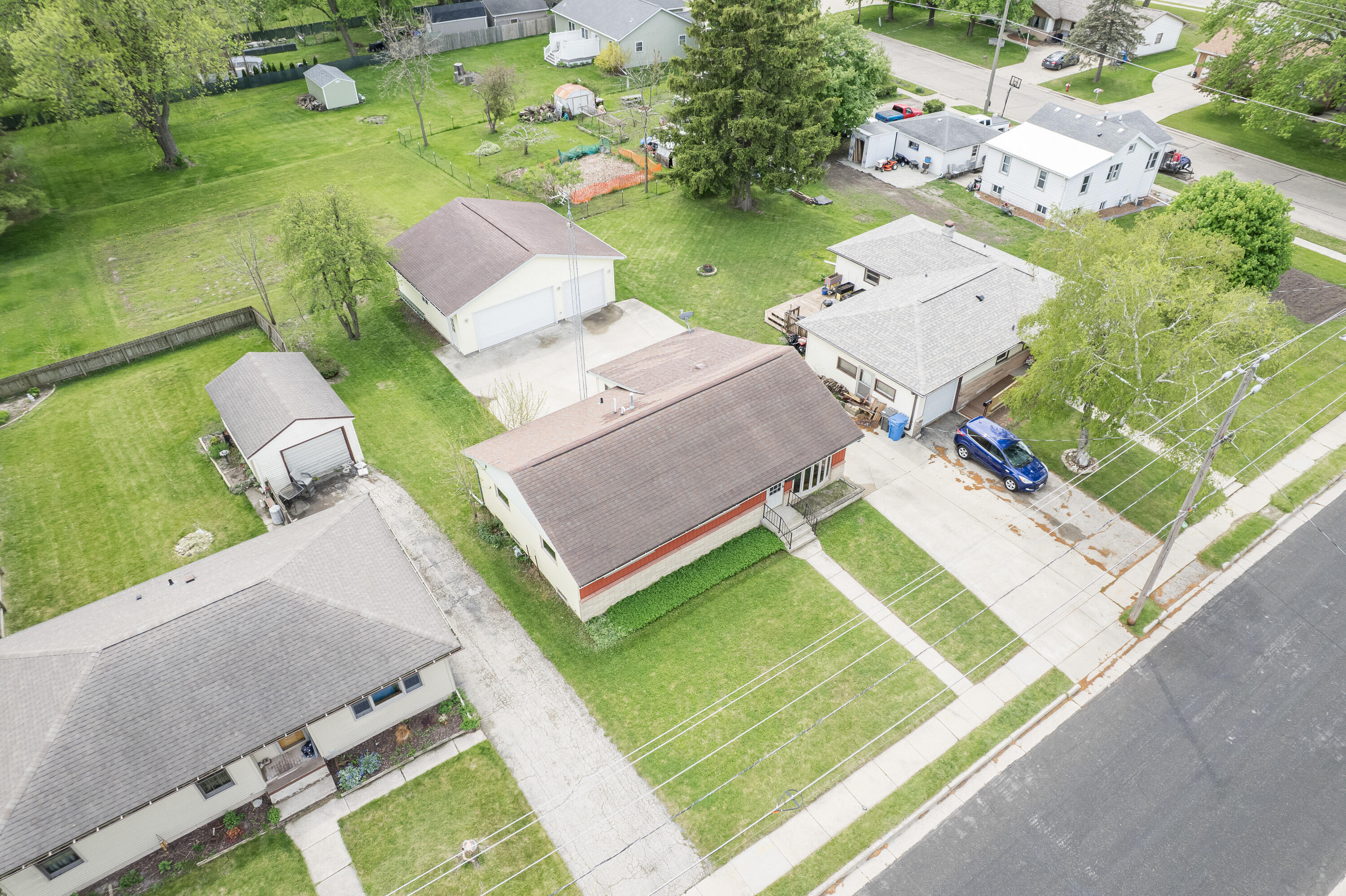 105 Clark Street Watertown, WI 53094 - Photo 5 of 35 Aerial view